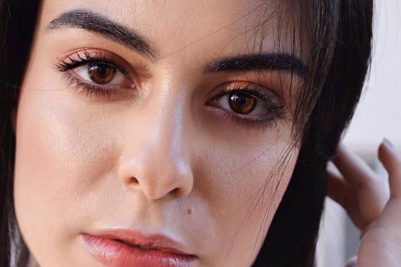 Angela Make-up