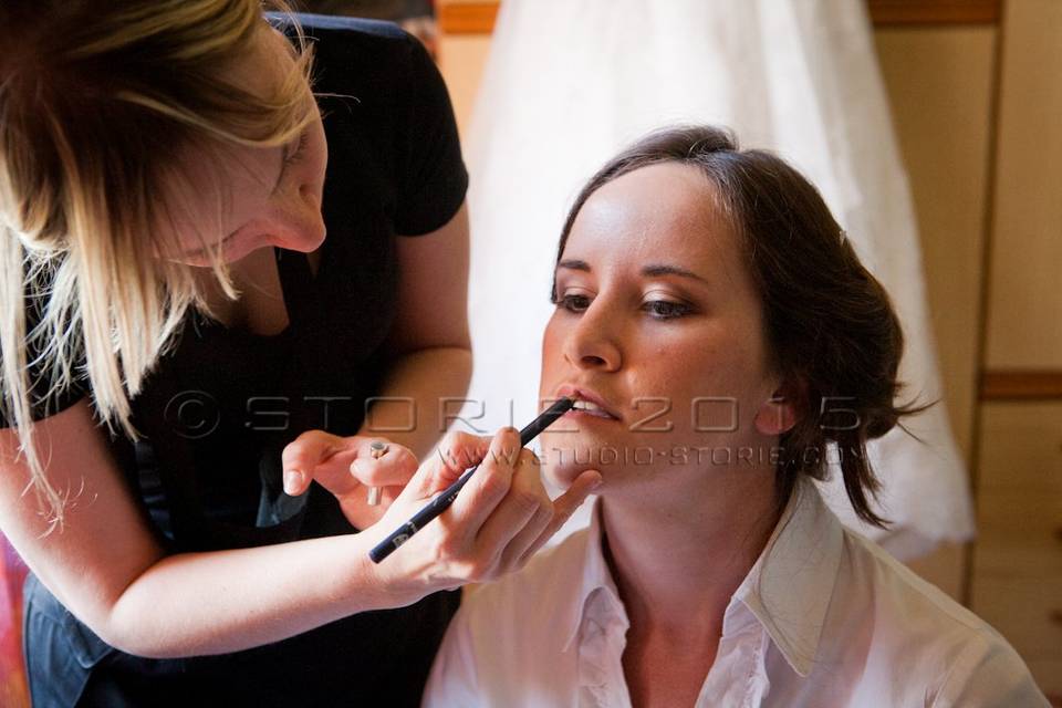 Susanna Hair & Make-Up Studio