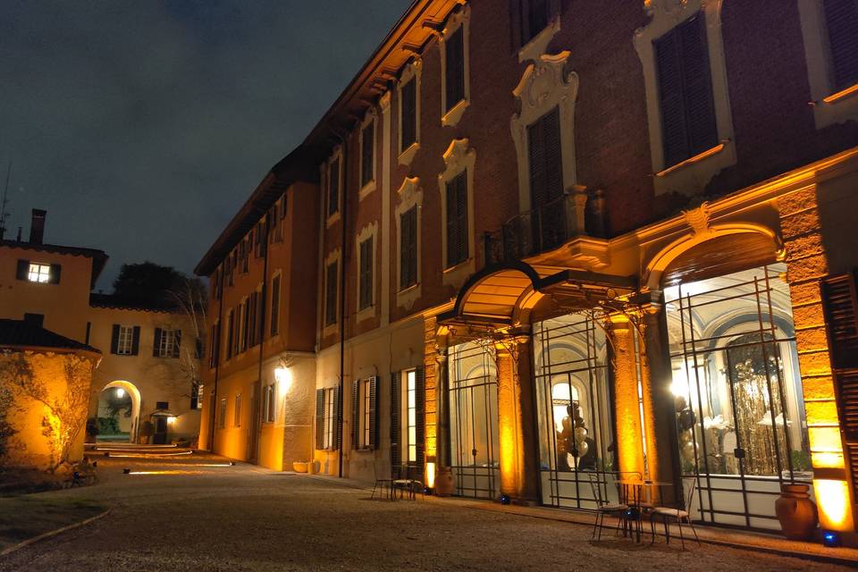 Luci sulla facciata