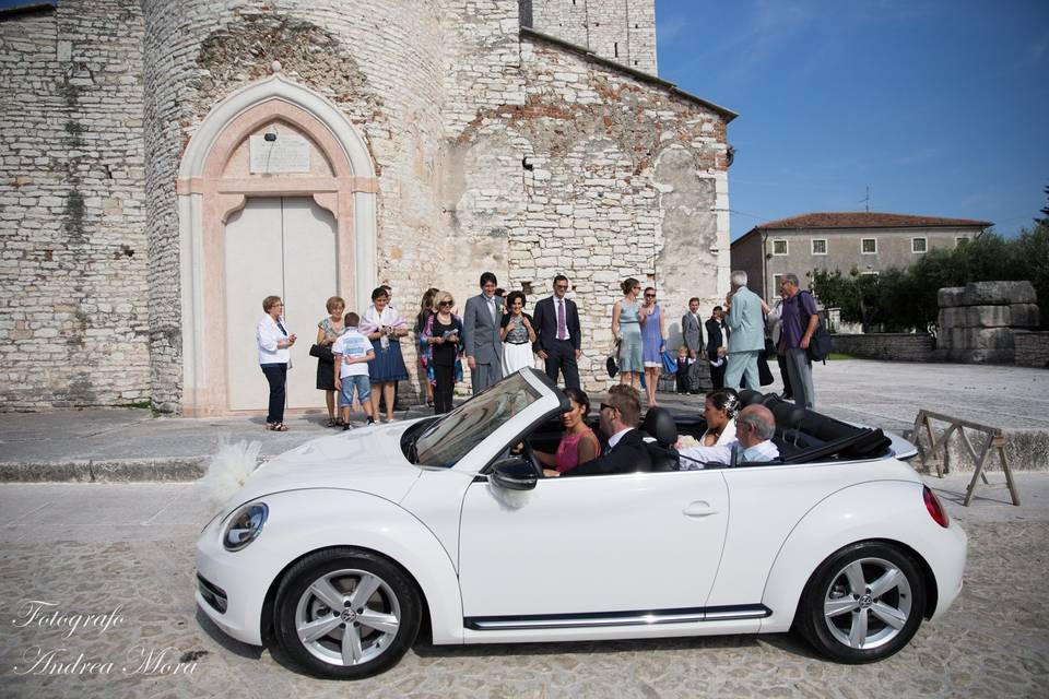 Sposa arrivata, chiesa chiusa