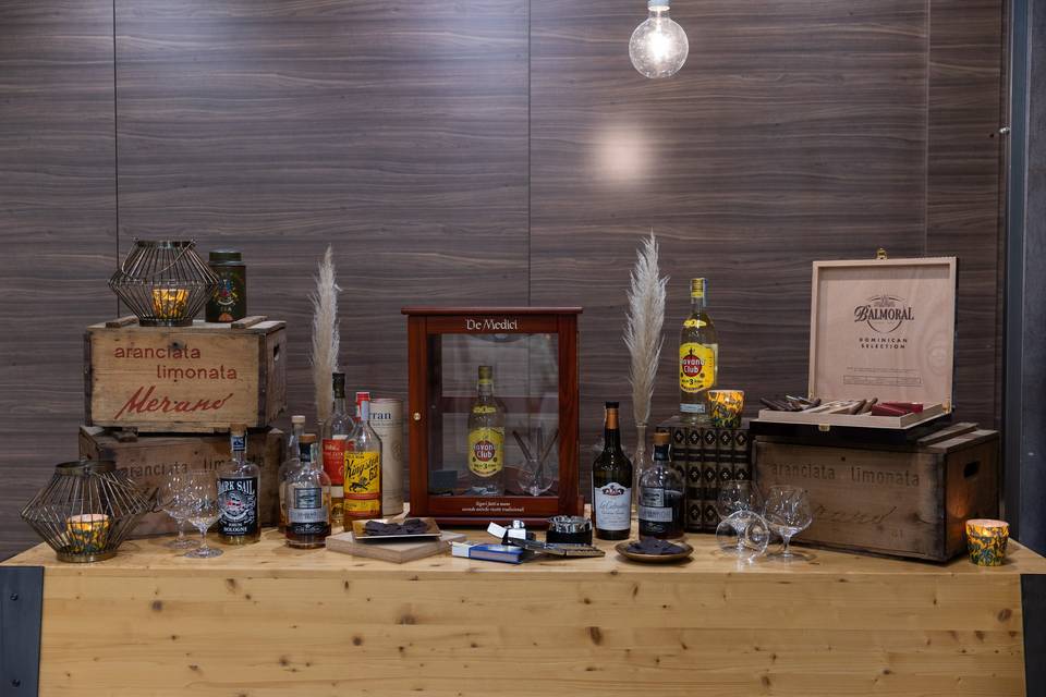 Cocktail bar