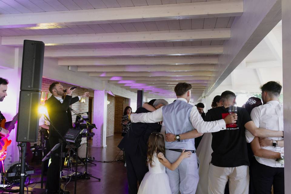 Festa con il gruppo live