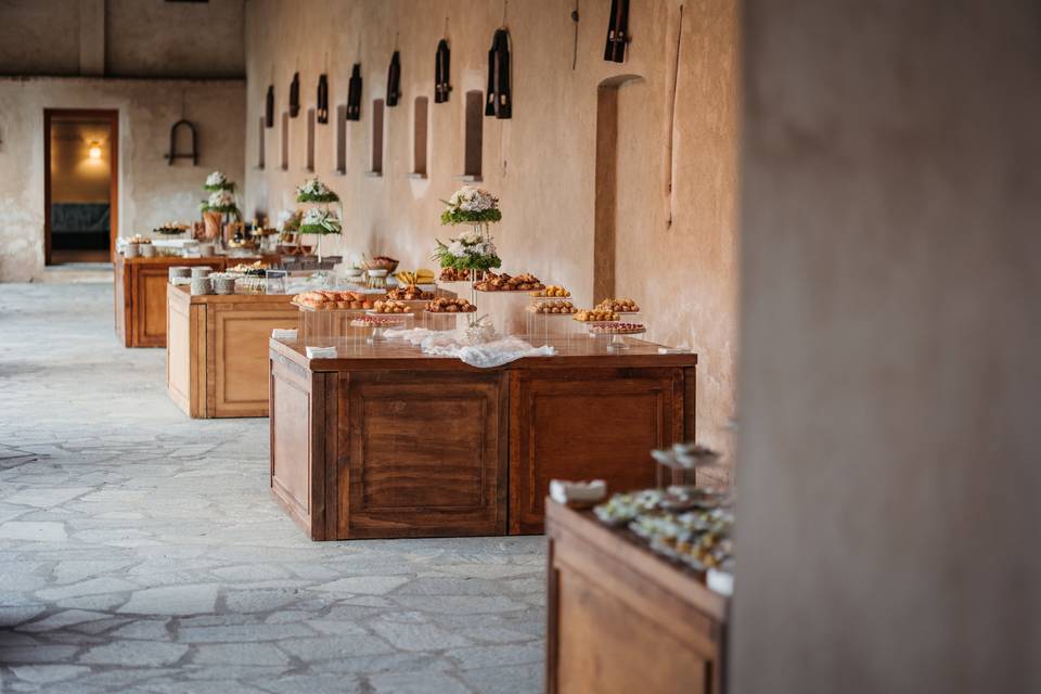 Aperitivo nel porticato