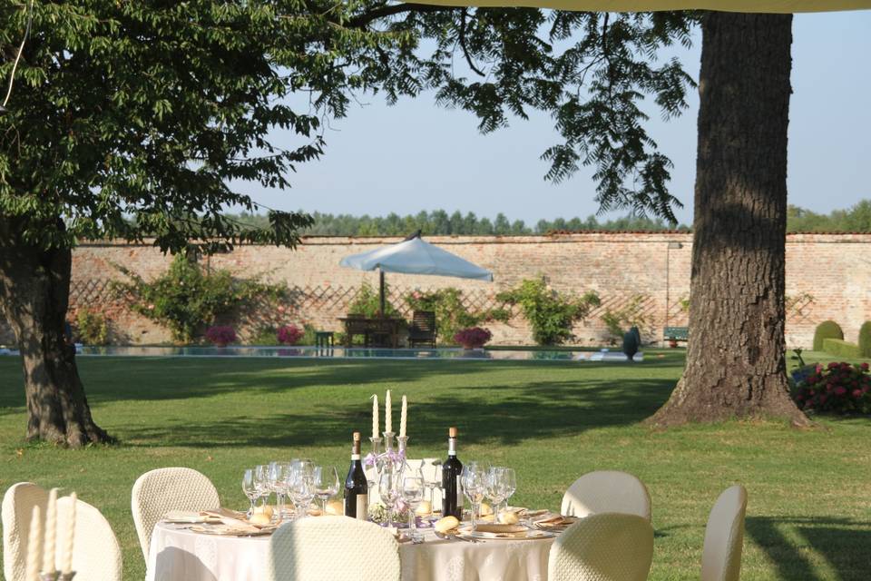 Pranzo con vista piscina