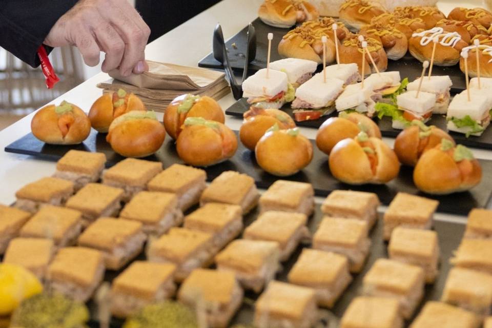 Mix buffet mini bun, tramezzi