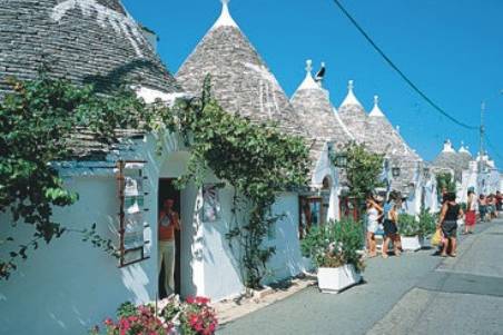 Alberobello: prima notte di nozze in un trullo!