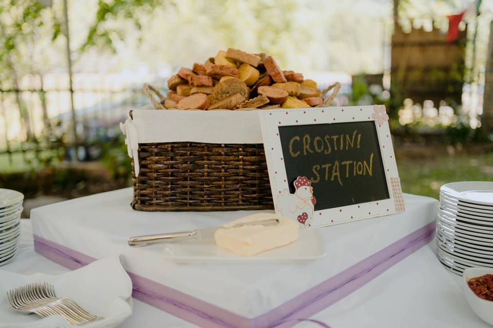 Crostini station