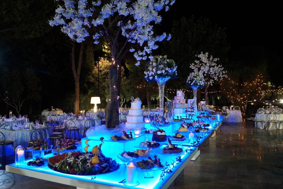 Buffet di frutta e dolci