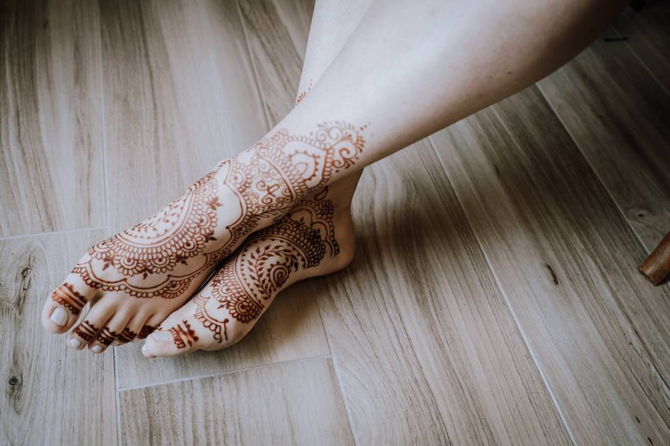 Bridal feet