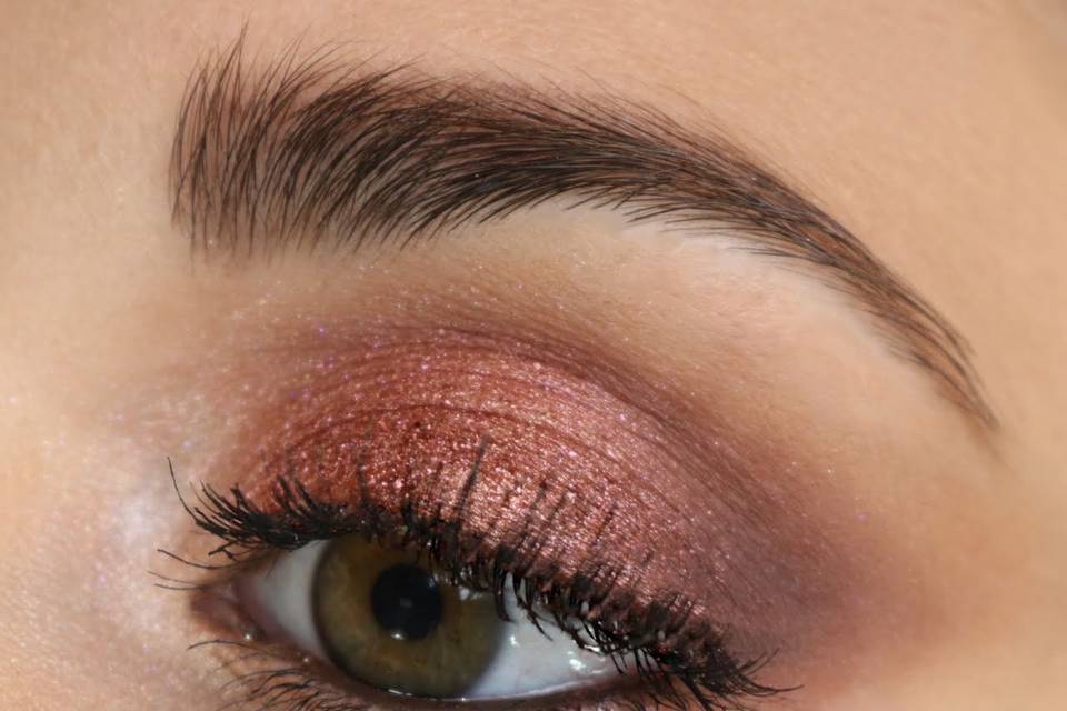 Bronze Makeup