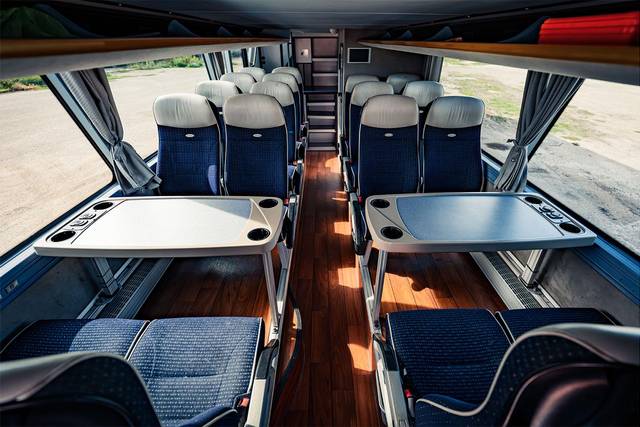 Neoplan Bipiano