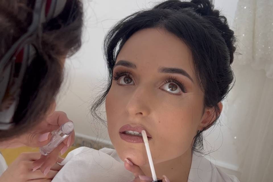 Bridal make-up