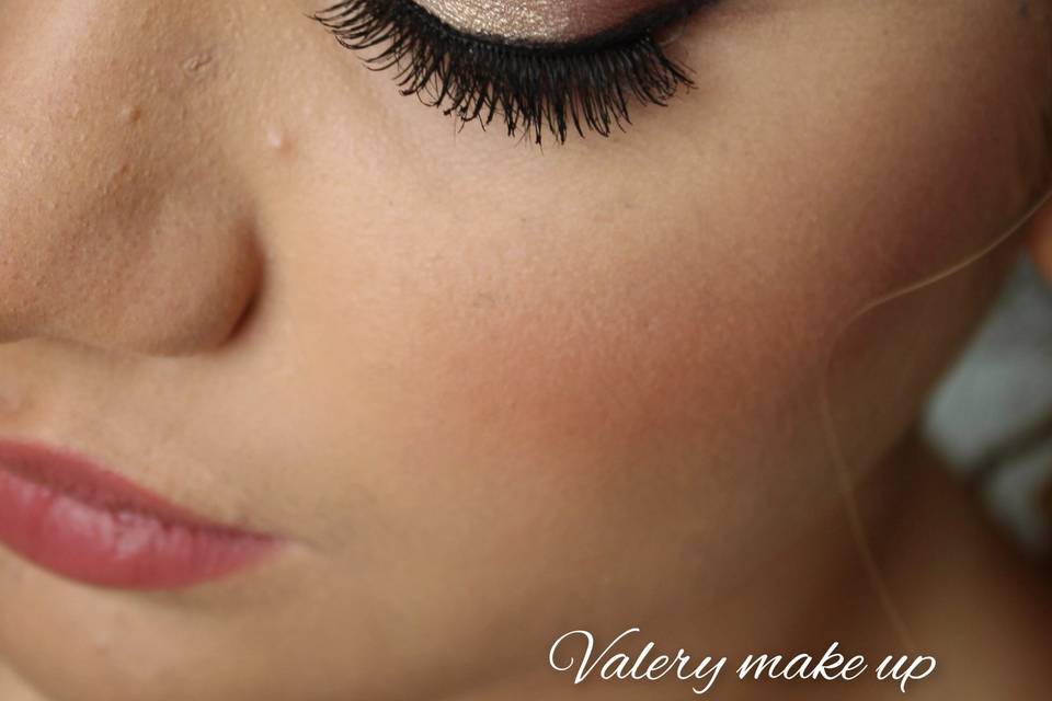 Valery make up