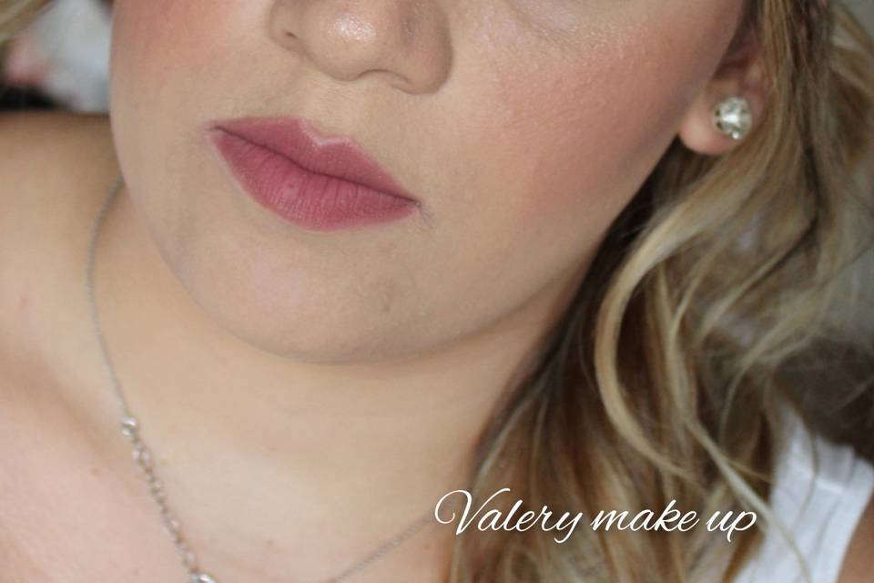 Valery make up