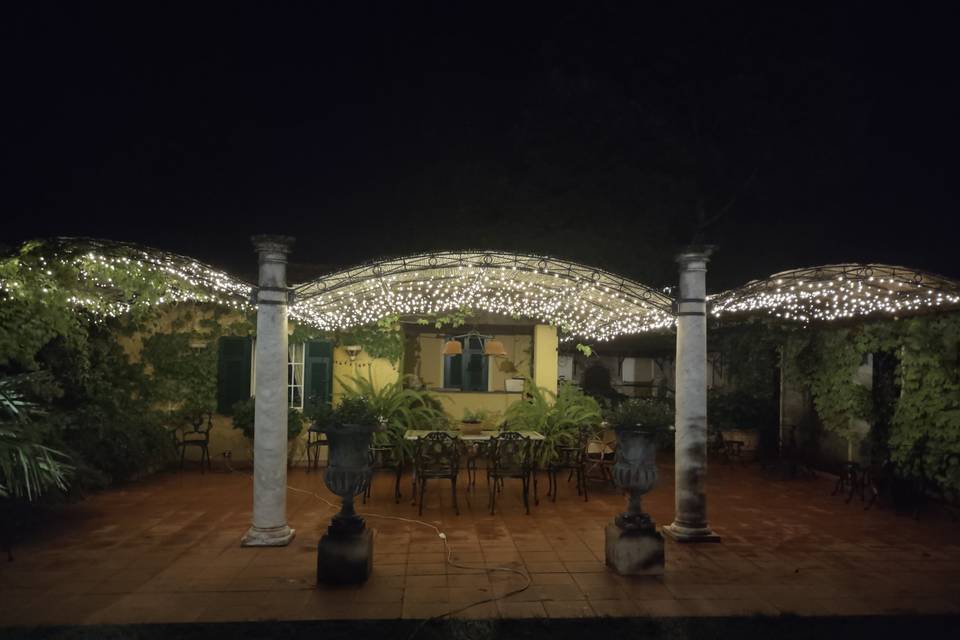 Pergolato con cielo stellato