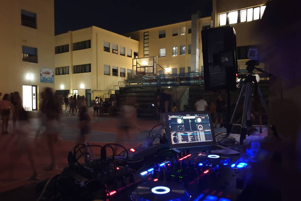 Julian Ellis Dj