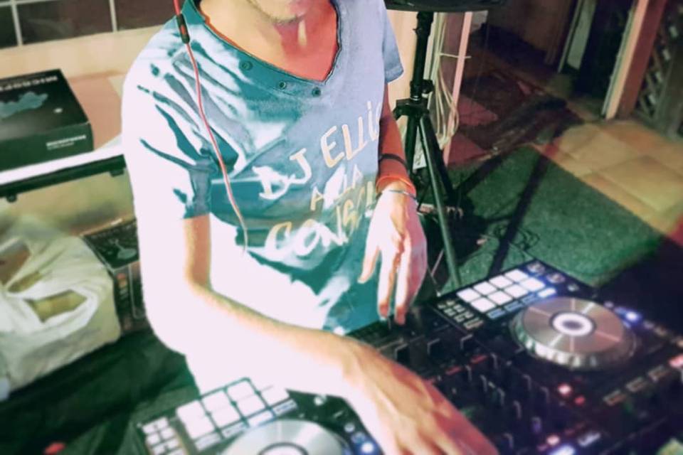 Julian Ellis Dj