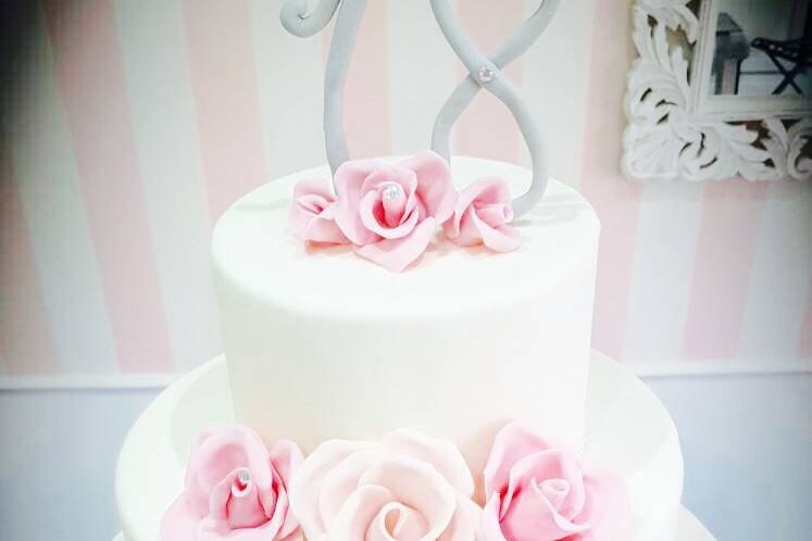 Torta in pdz con rose sfumate