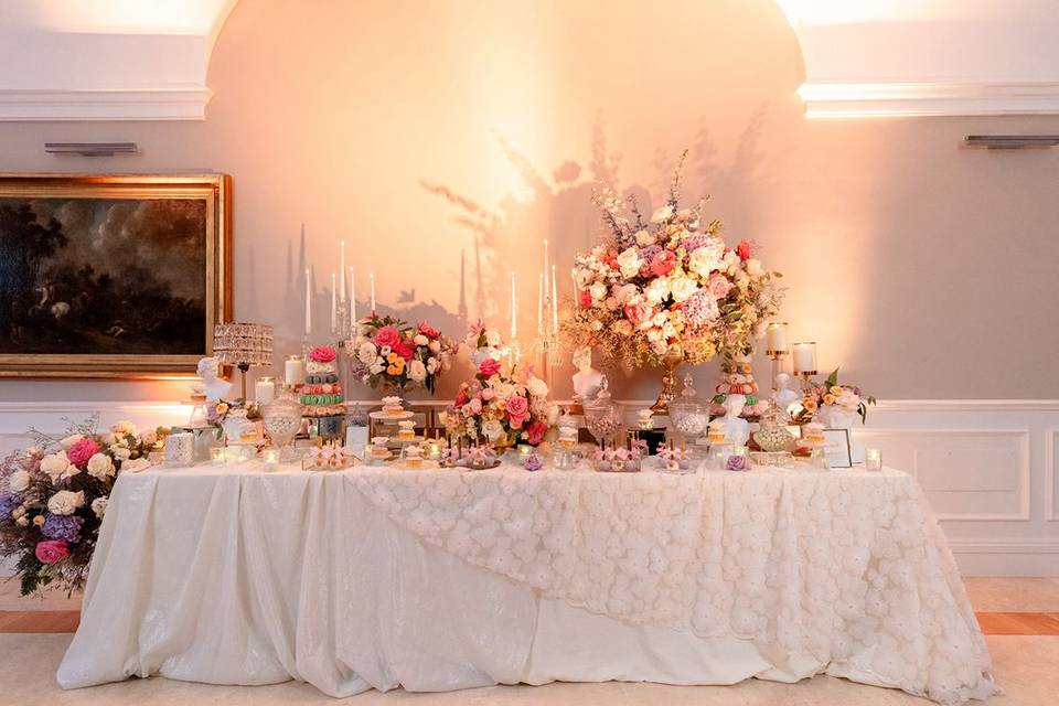 Sweet table