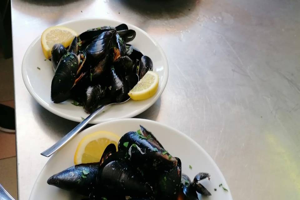 Cozze alla marinatra