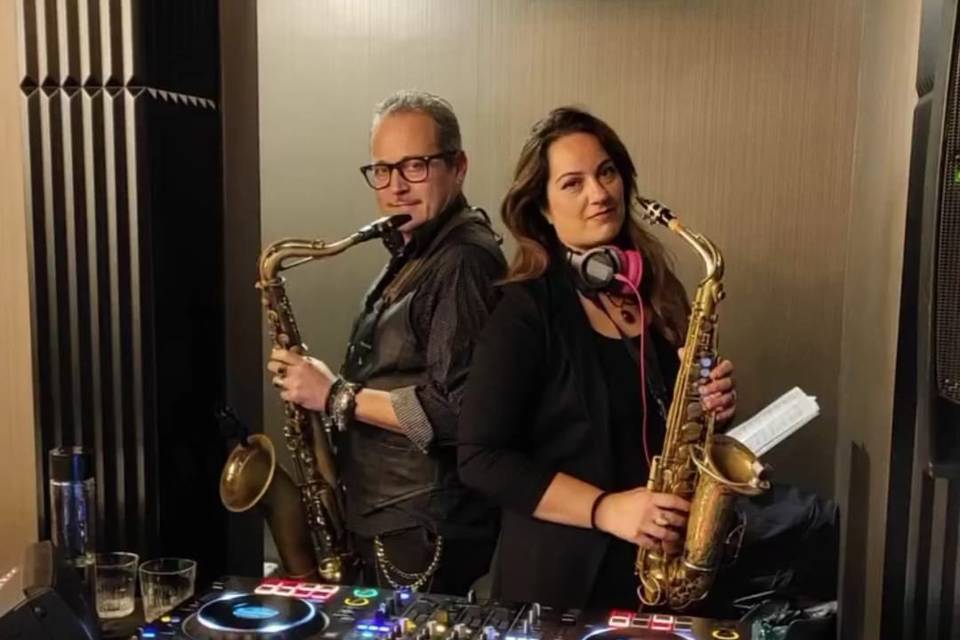 Dj + Sax