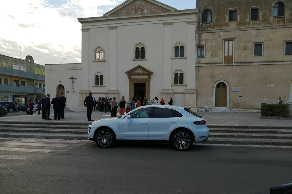 Porsche macan taurisano