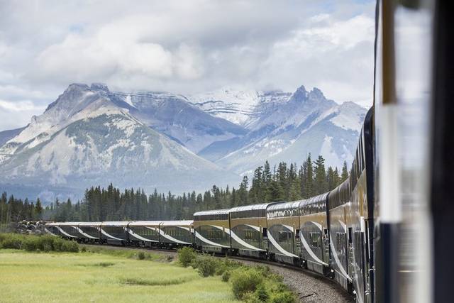 Rocky mountaineer canada