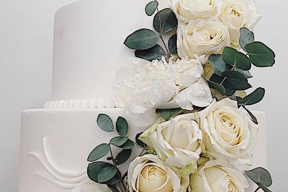 Wedding cake White Rose