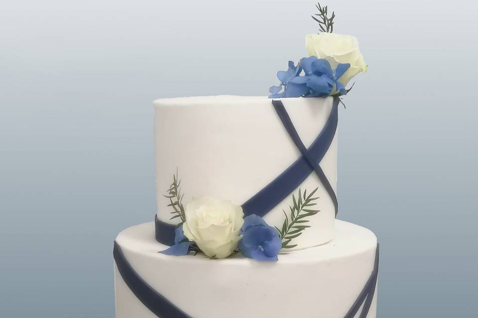 Wedding cake Deep blue