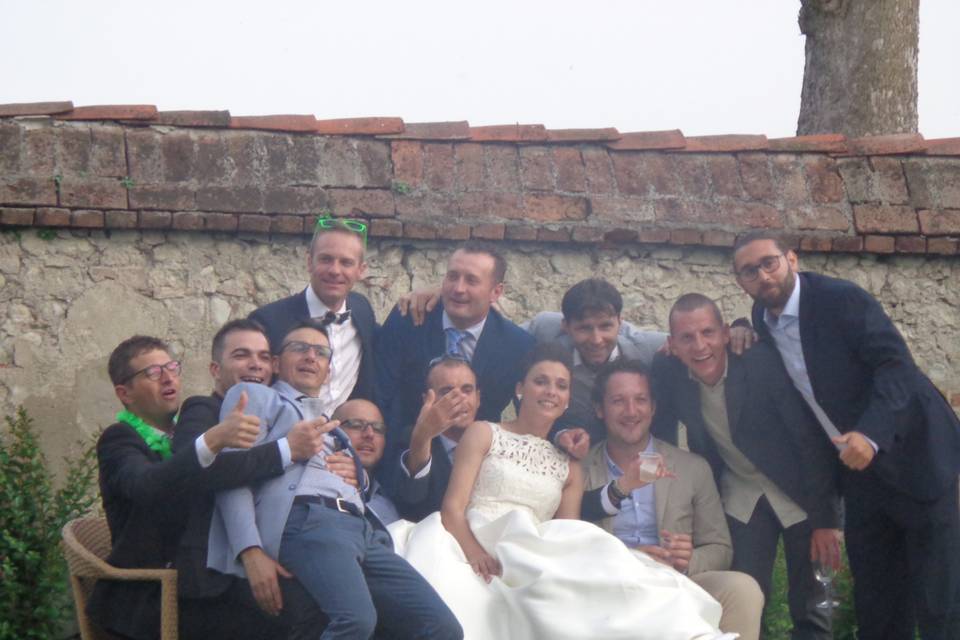 Sposa tra amici