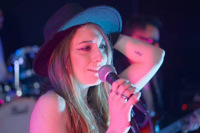 Party band!