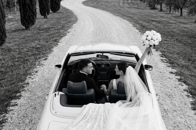 Mercedes Pagoda - Timeless wedding car