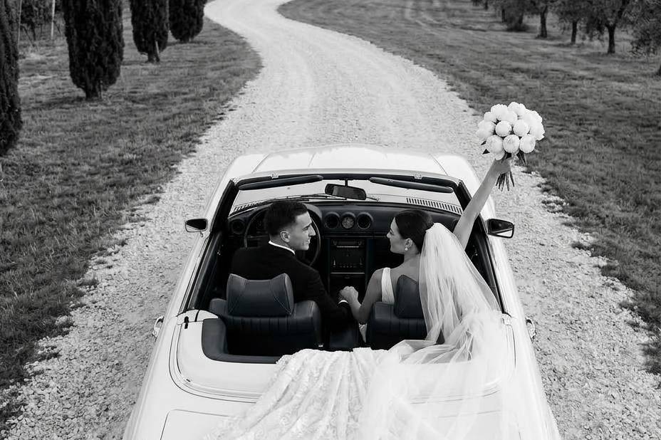 Mercedes Pagoda - Timeless wedding car