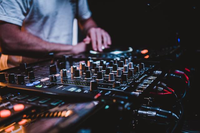 NiKo Laghi DJ
