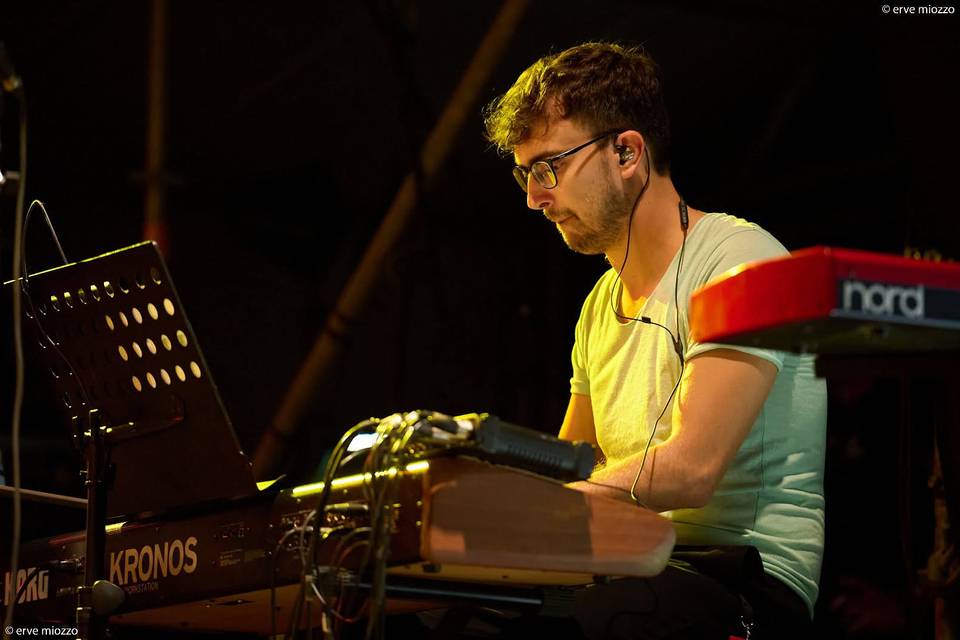 Esibizione con tastiere