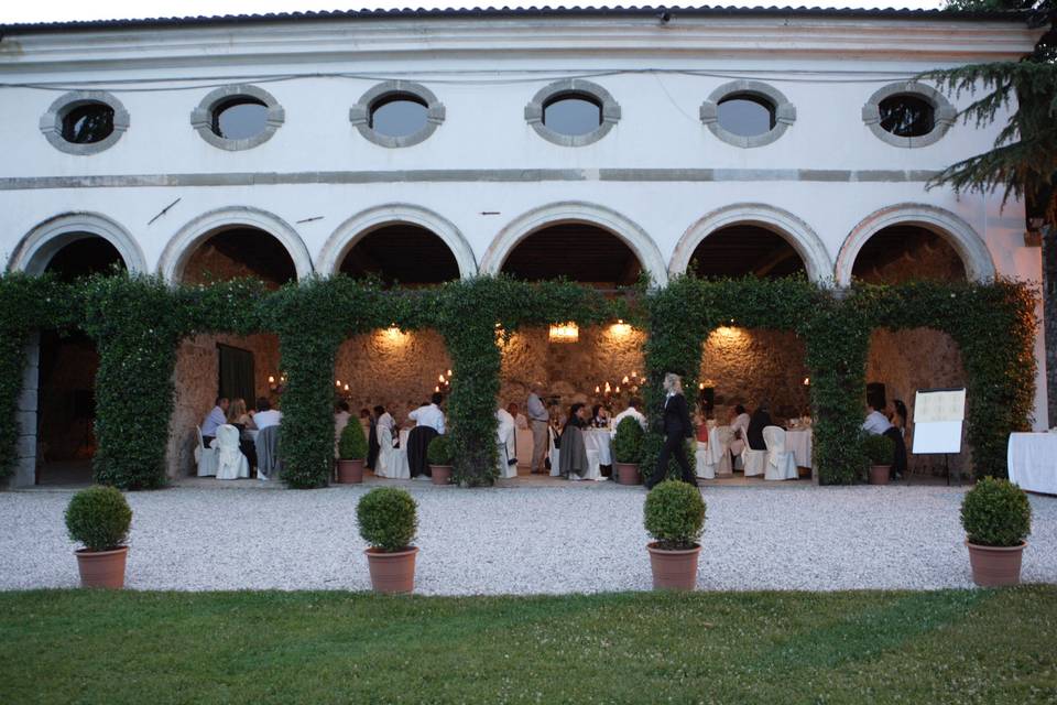 Allestimento pranzo per evento