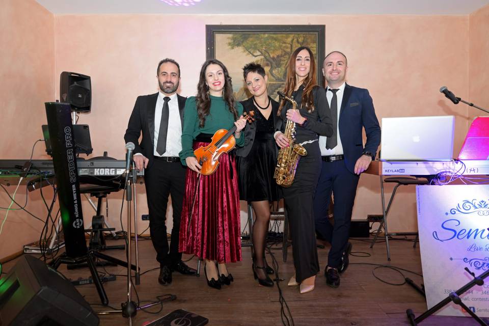 Collab with Semitono Live band