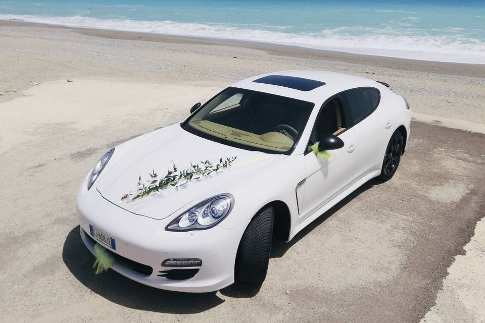 Panamera riva al mare