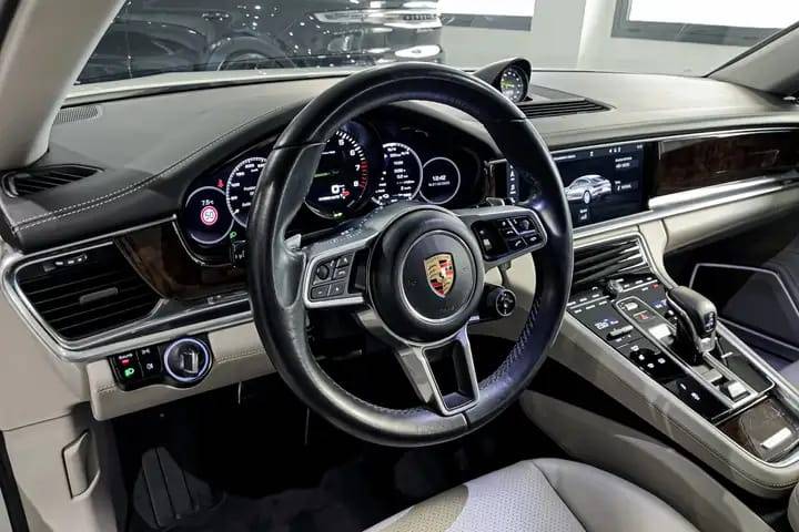 Panamera interno ghiaccio