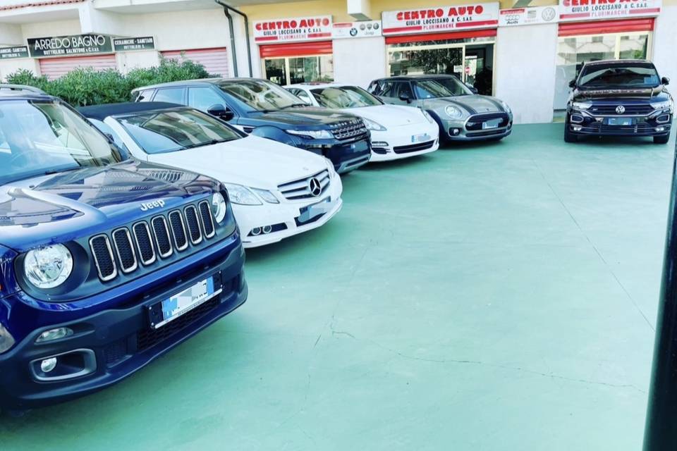 Alcune auto per parenti sposi