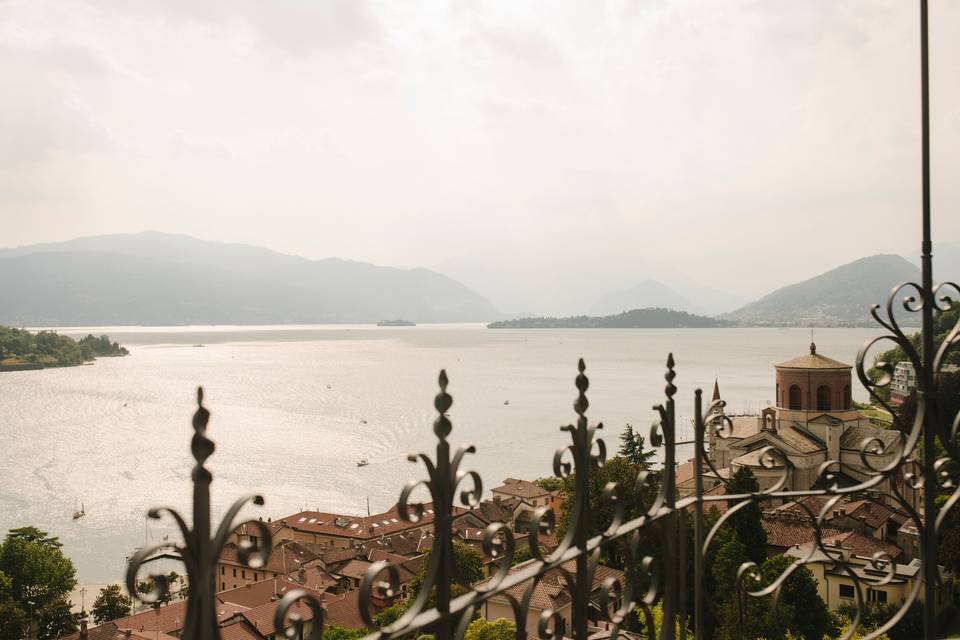 La vista sul lago Maggiore