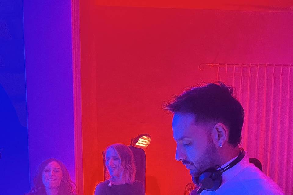 https://www.instagram.com/luca