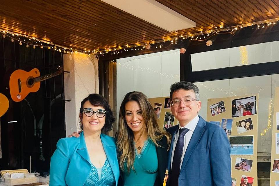 Foto ricordo con gli sposi