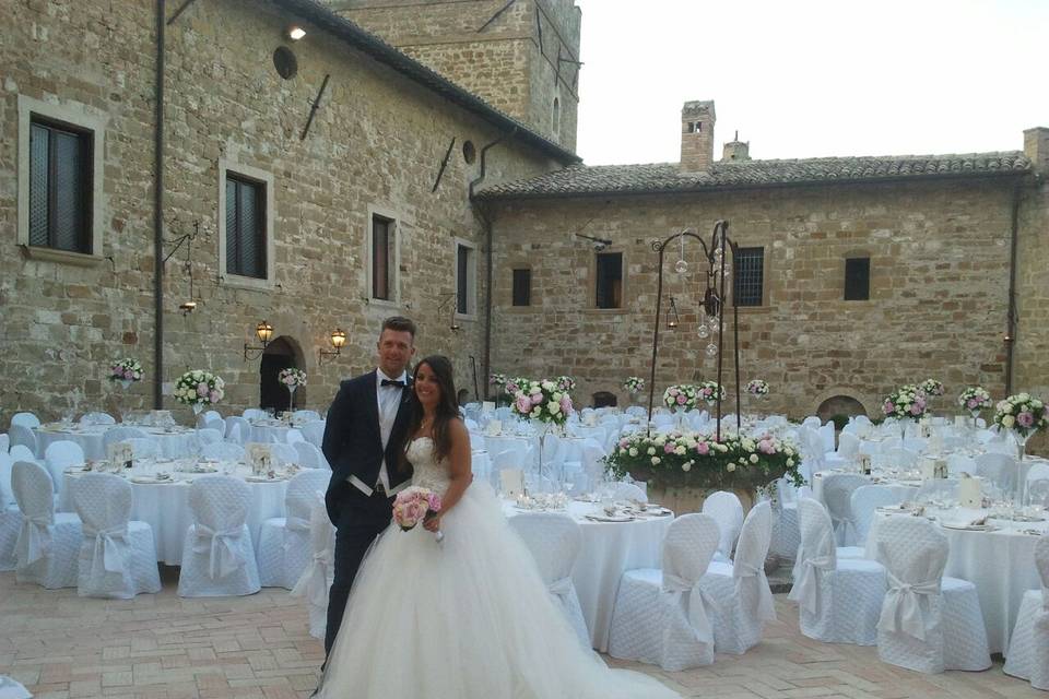 In cortile prima della cena.