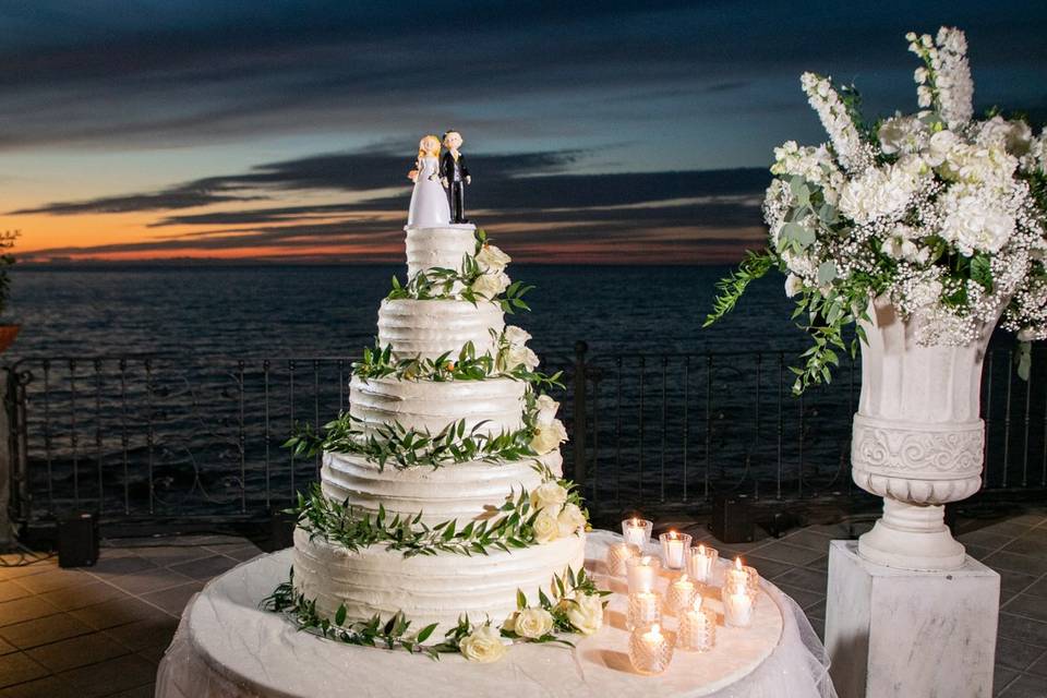 Romantica wedding cake
