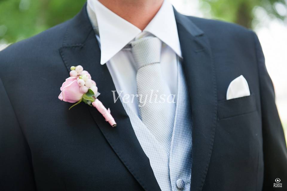 Boutonnière rosa