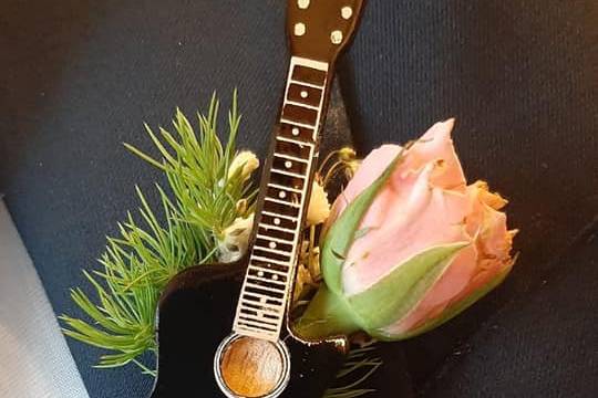 Boutonnière tema musica