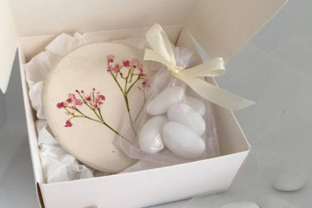 Piattino con confezione