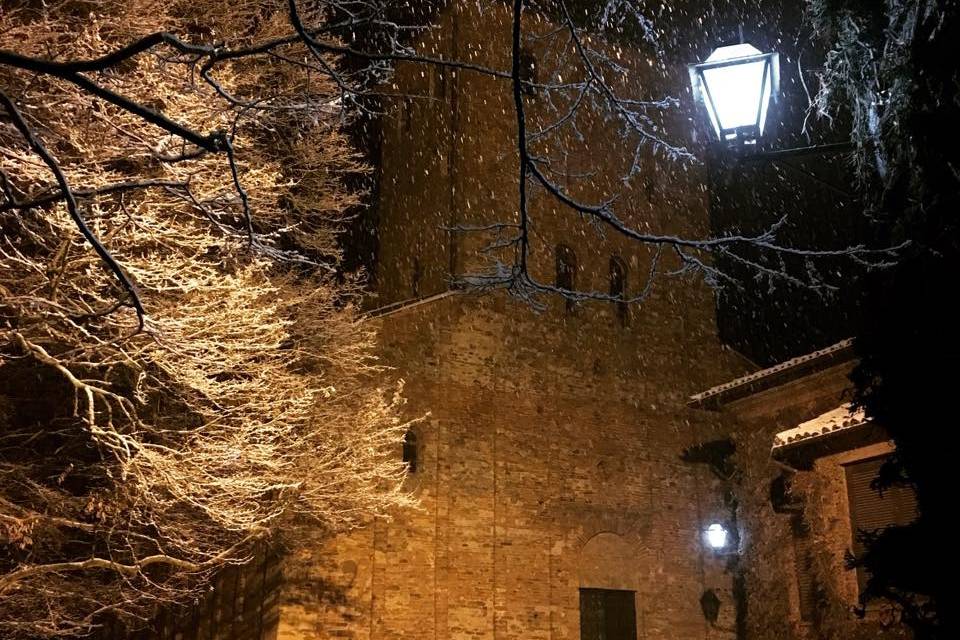 Abbazia sotto la neve