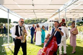 Music Live Sax and Voice